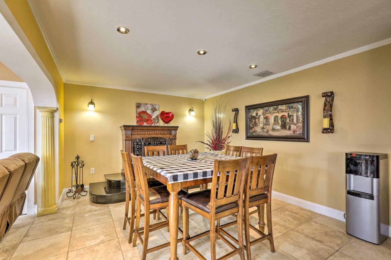 Cozy Home In Heart Of Tampa With Lanai And Pool! Eksteriør billede