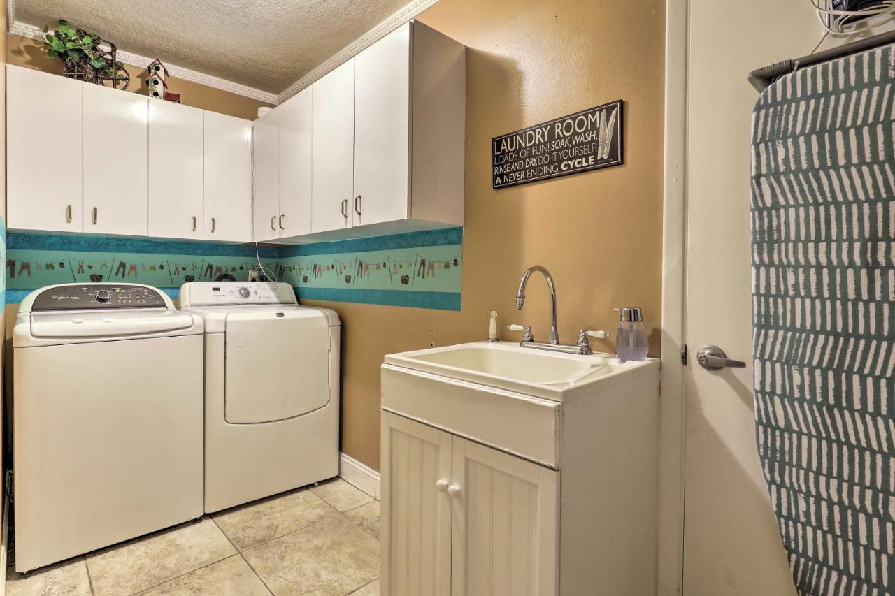 Cozy Home In Heart Of Tampa With Lanai And Pool! Eksteriør billede